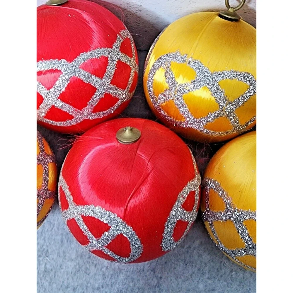 Vtg Red Yellow Satin Silk‎ Spun Round Ball Ornaments Glitter 2.5